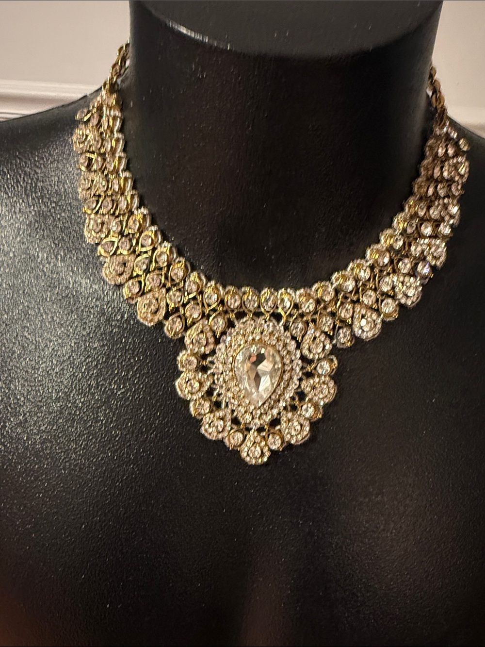 Beautiful rhinestone necklace